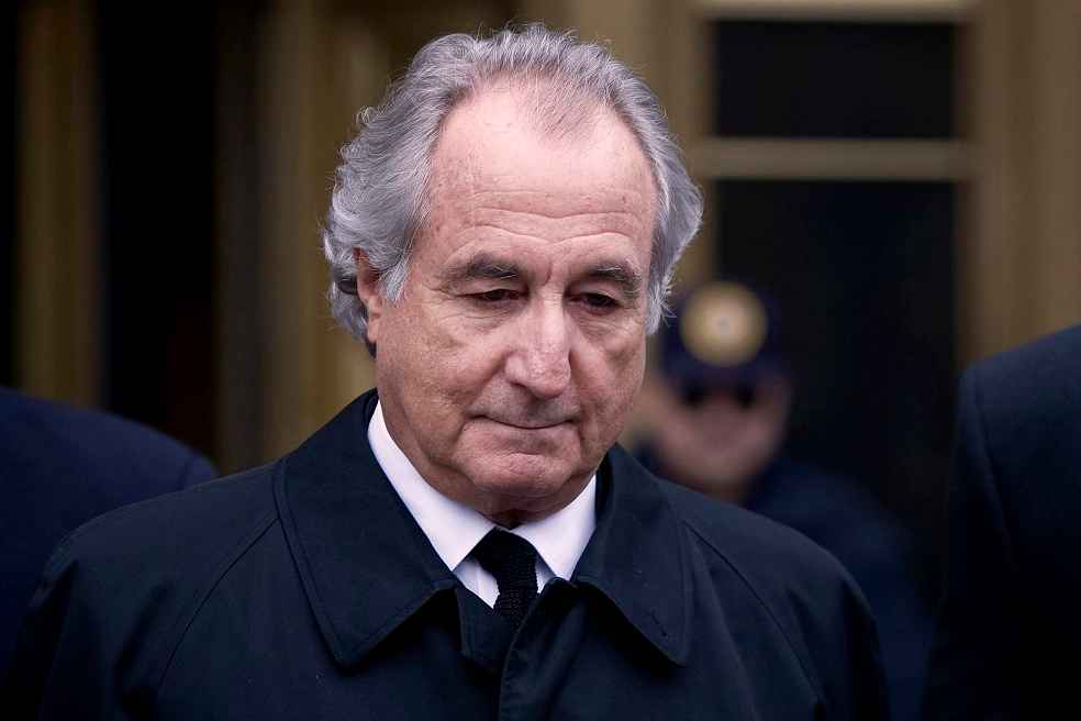 Global share market fraud _ Bernard madoff