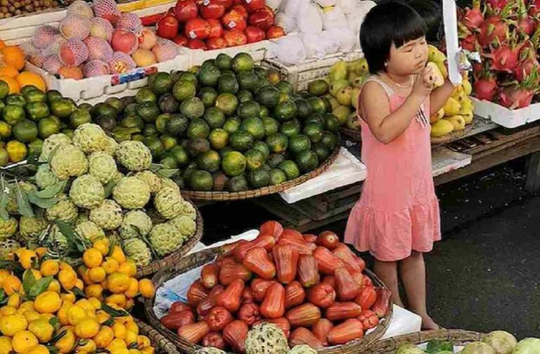 Vietnam's Imported Fruits Surging Demand