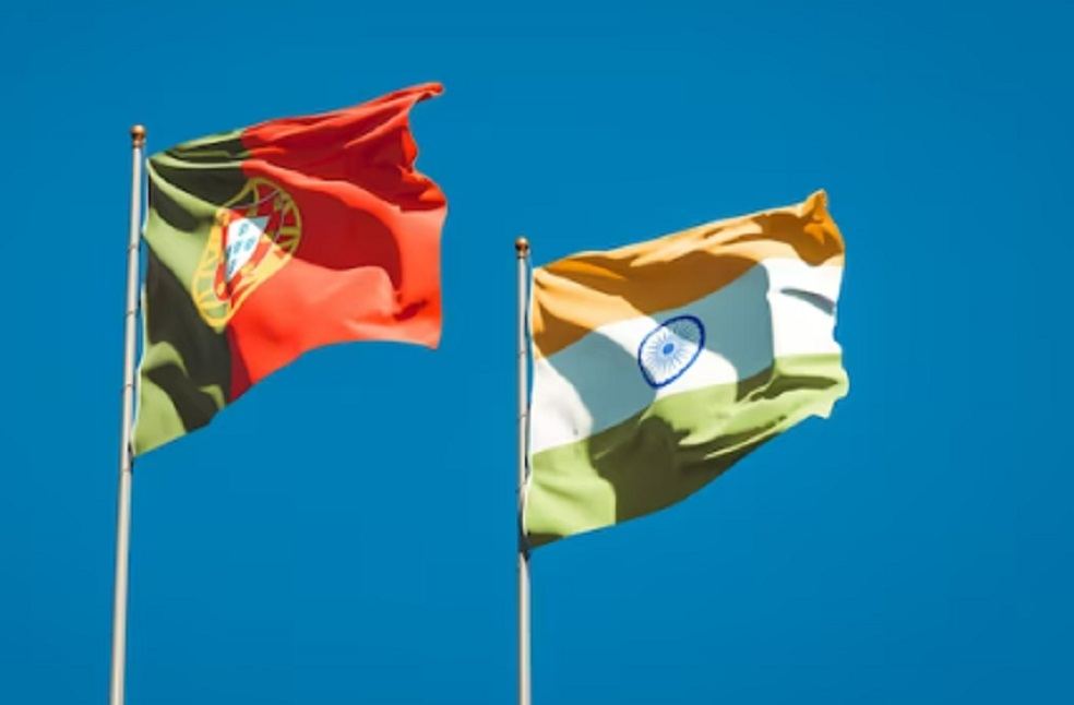 India Portugese Flags