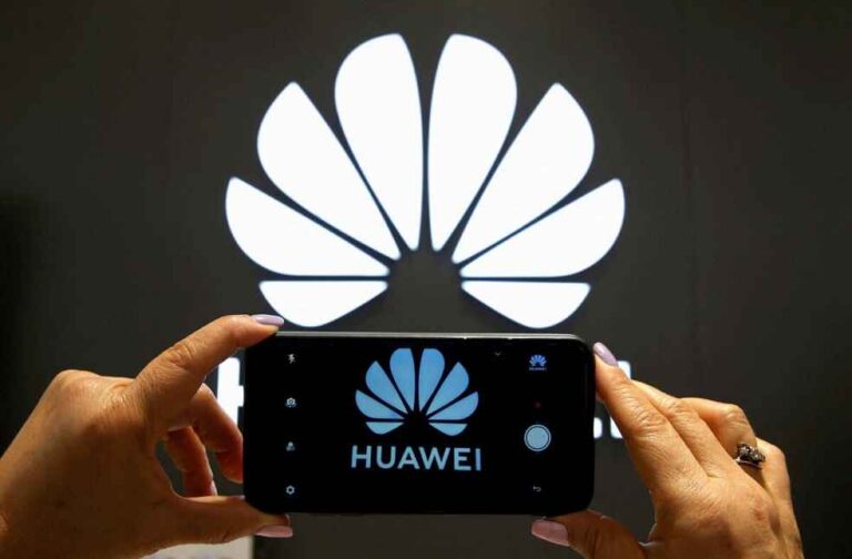 US Revokes Huawei Licences